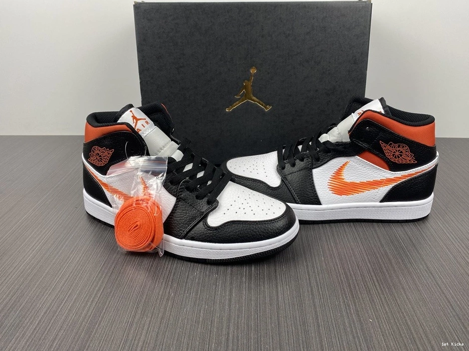 Jordan Zig Mid DN4929-100 - 1 Zag 1010